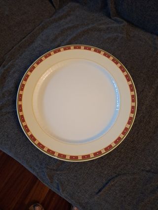 3 Platos decorados grande, para aperitivos