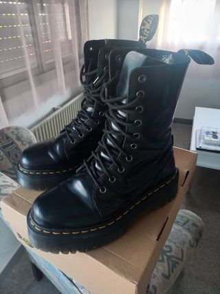 Botas militares Dr. Martens Jadon Hi