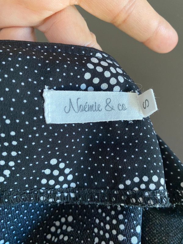 Blusa blanca y negra