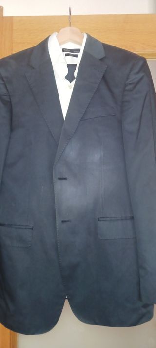 Lote de 2 trajes de hombre más camisa
