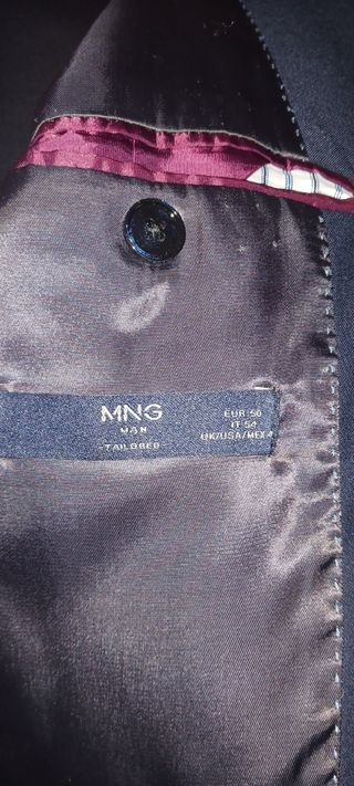 Lote de 2 trajes de hombre más camisa