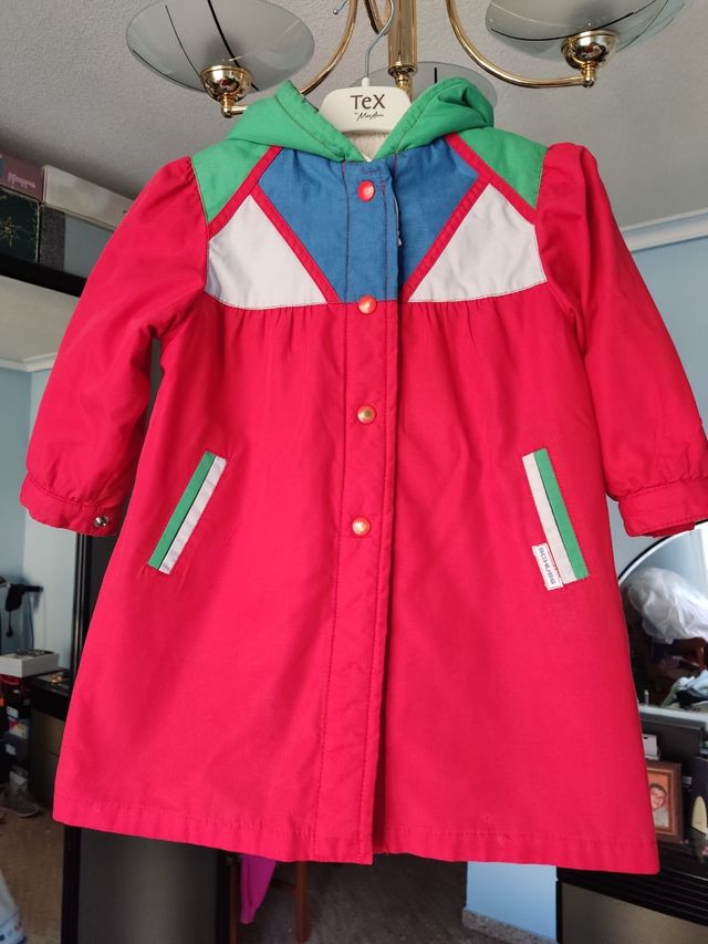 Abrigo de niña vintage.