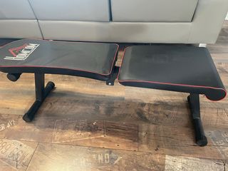 Banco pesas y entranamiento reclinable y plegable.