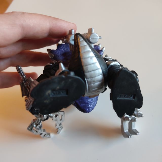 Figura Mighty Warsaurus