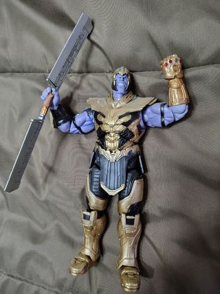 Figura Thanos Marvel Legends Studios