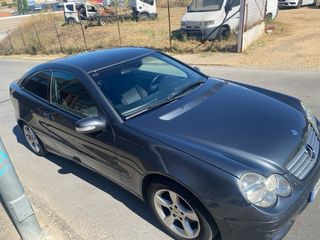 Mercedes-Benz C coupe 2004