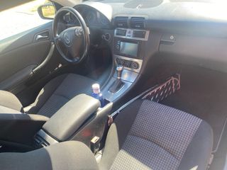 Mercedes-Benz C coupe 2004