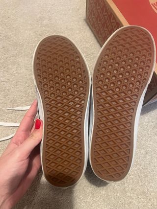 Vans Botín