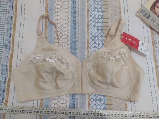 Sujetador Triumph Talla 90B