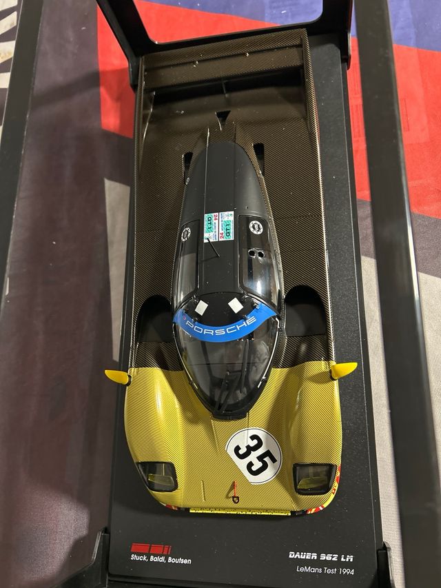 Porsche 962 escala 1:18