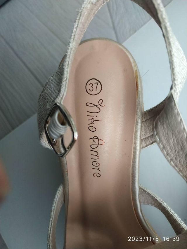 Zapato de verano on plataforma comodos