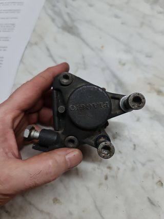 Pinza freno piaggio nrg