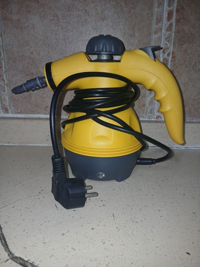 Aspirador a vapor con accesorios