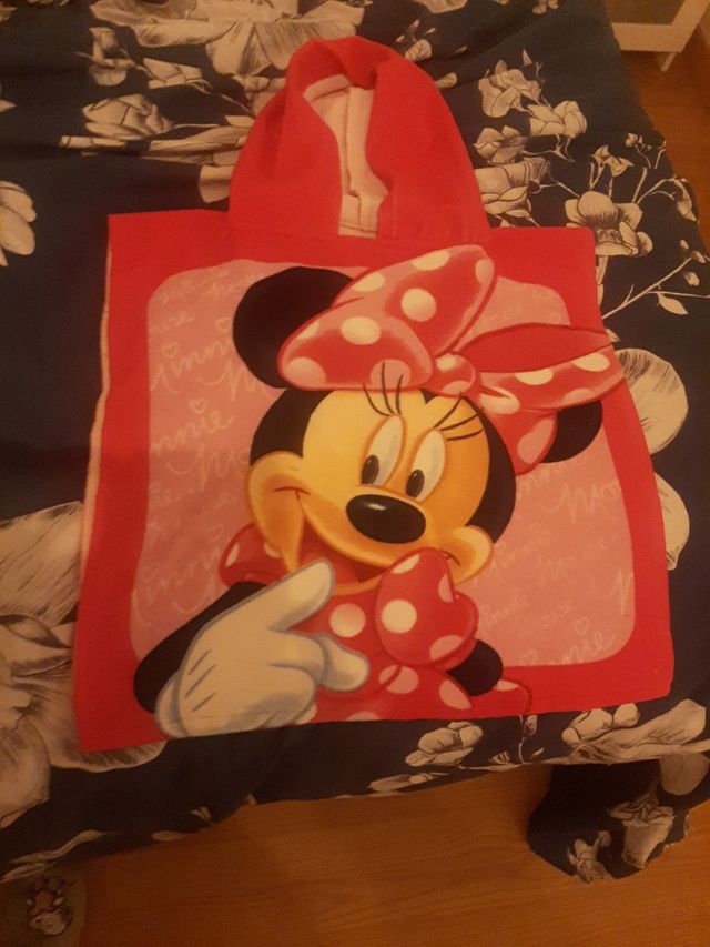 Toalla capa niña minnie