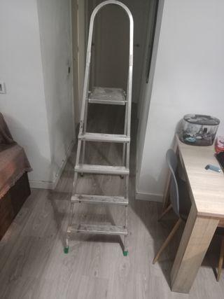Escalera de aluminio