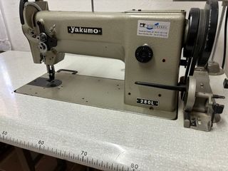Maquina de coser Yakumo