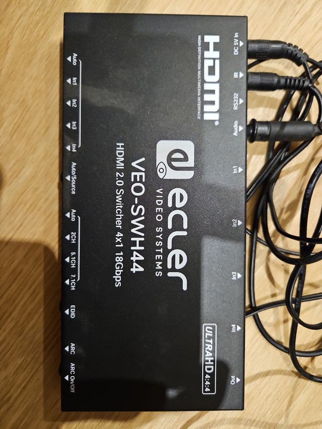 Switcher 4x1 Hdmi con desembebedor audio