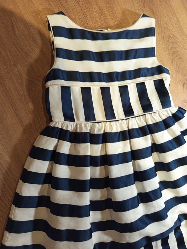 Vestido de Tizzas talla 5-6 años