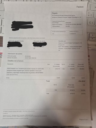 Andador y silla de ruedas  movilidad reducuda.