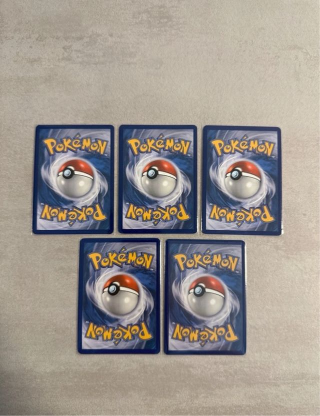 Lotto pokemon pull scintille folgoranti