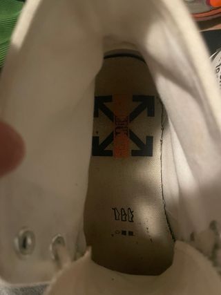 Converse x off white 