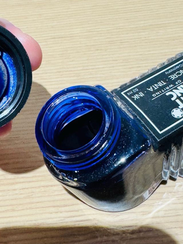 TINTERO MONTBLANC. TINTA AZUL. 52 mo