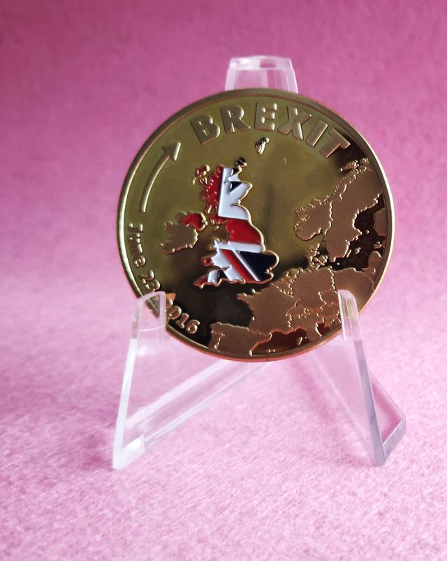 Moneda conmemorativa BREXIT.