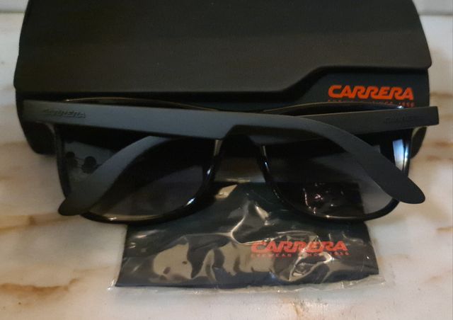 Óculos de Sol Carrera