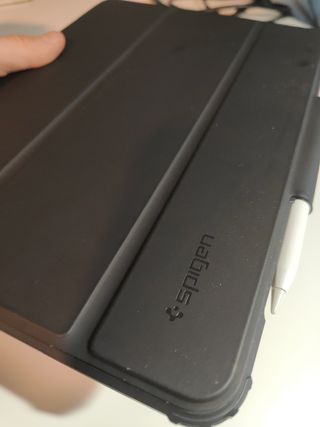 iPad Air 5 con Apple Pencil 2 y accesorios