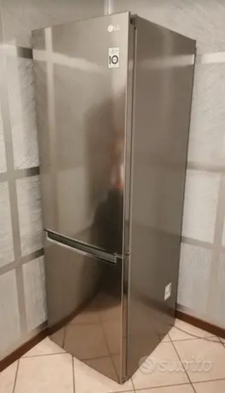 Ripiani in vetro e cassettini frigo LG