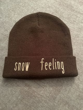 Gorro de lana de Zara.