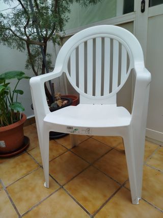 MUEBLE: Conjunto de mesa y sillas terraza