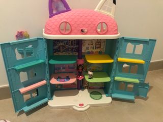 Casa de muñecas de Gaby