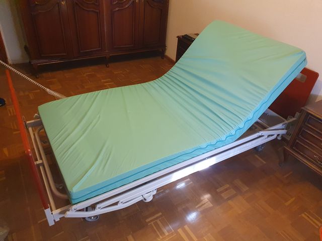 Cama eléctrica articulada con colchón. NUEVOS