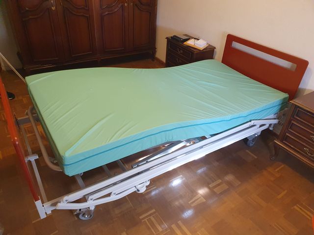 Cama eléctrica articulada con colchón. NUEVOS