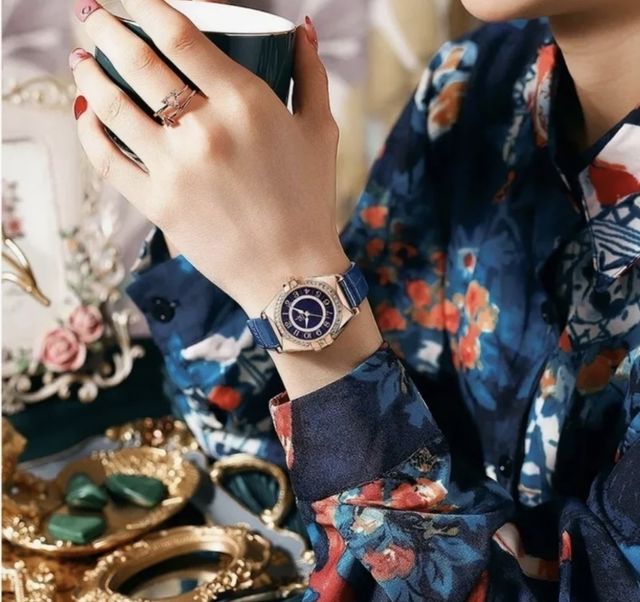 NUEVO‼️Reloj correa cuero