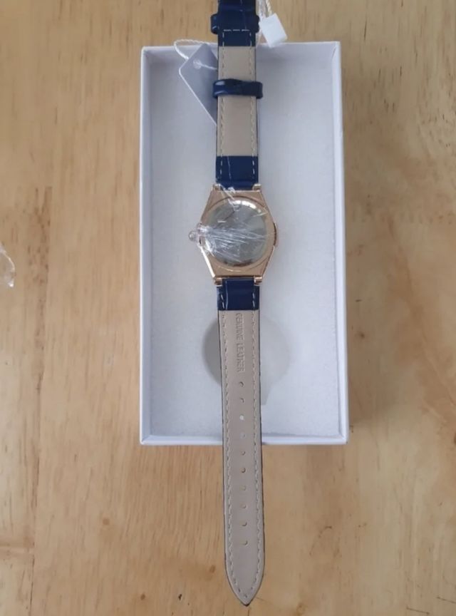 NUEVO‼️Reloj correa cuero