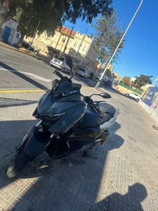 Moto yamaha xmax tech 125