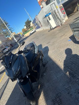Moto yamaha xmax tech 125