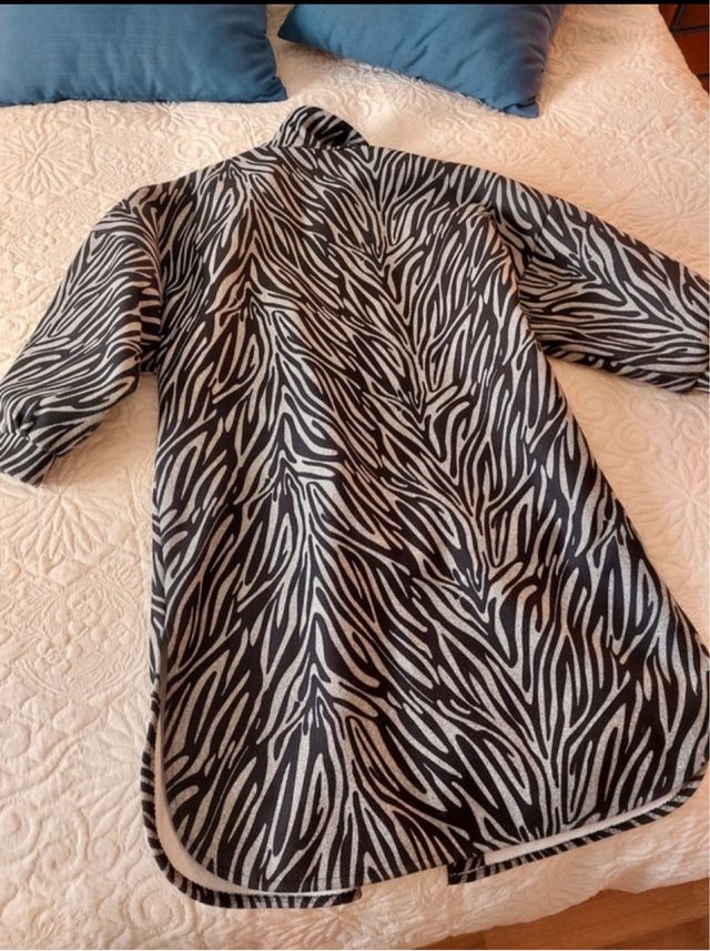 Abrigo Nuevo actual T.U. OFERTA