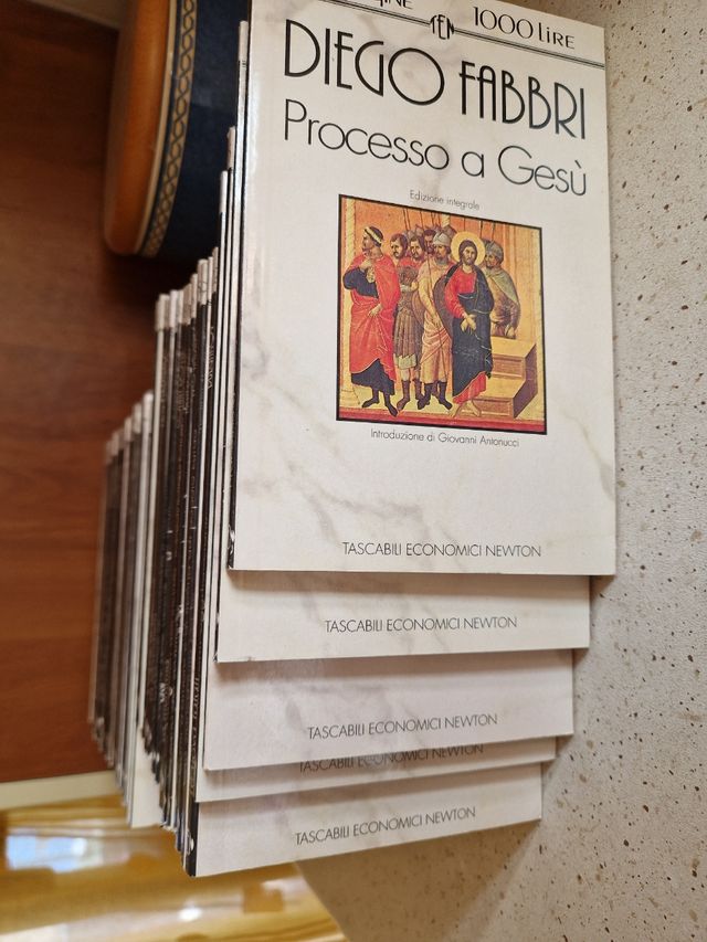 47 libri Tascabili Newton