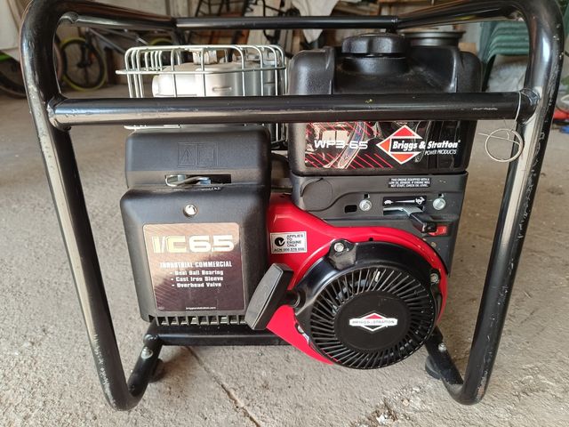 Motobomba agua Briggs Stratton WP3 65