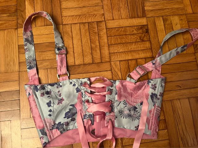 Corset precioso de flores