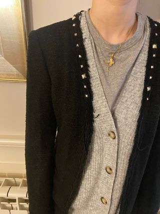 Chaqueta americana negra y tachas talla S