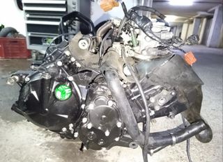 Motor Kawasaki zx10 2010
