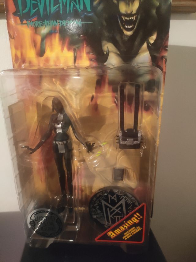 Miki Devilman figure Fewture limited color 