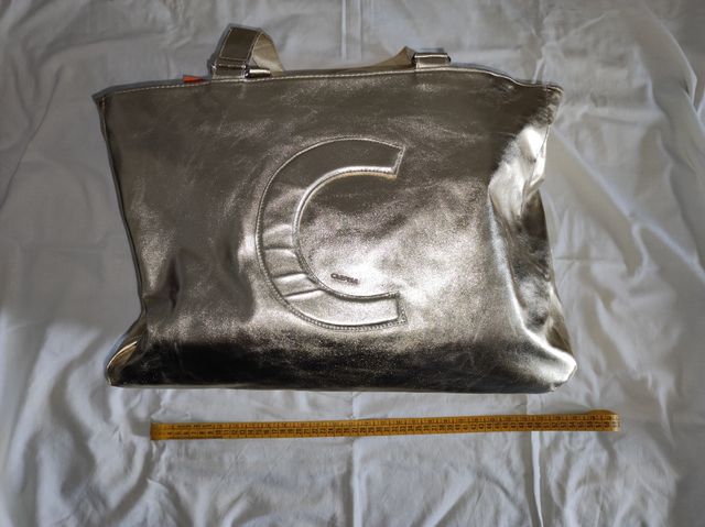 Borsa dorata Carpisa