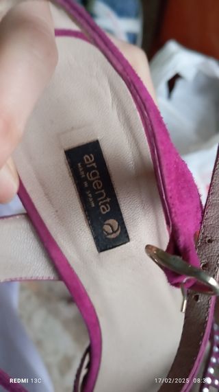 Sandalias de tacón rosa buganvilla con pedrería 
