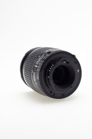 Objetivo NIKKOR 28-80