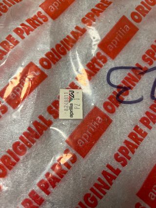 Aprilia sr 50 tapa carenado